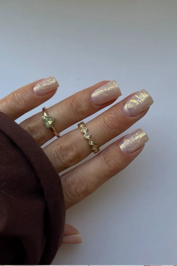 Перламутровый гель-лак